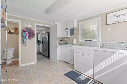 Other - 406 E Murphy St, Wallace, NC 28466 photo 6 of 8