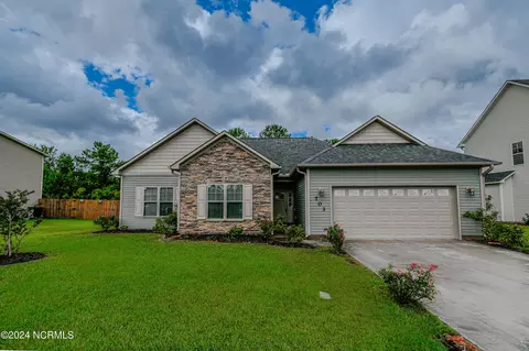 703 Ashley Meadow Ln, Jacksonville, NC 28546
