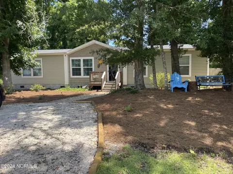 244 Magnolia Dr, Sunset Beach, NC 28468