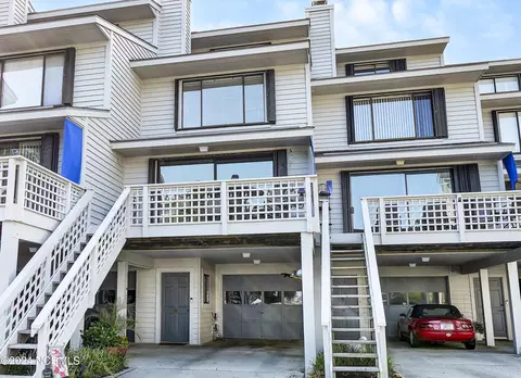 9 W Lookout Harbor Way, Wrightsville Beach, NC 28480