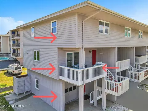 109 Scallop Ln, Carolina Beach, NC 28428