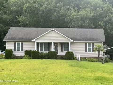 1736 N Boyd Rd, Pinetown, NC 27865