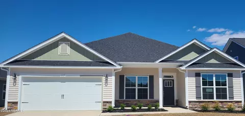2006 Medina Spirit St, New Bern, NC 28562