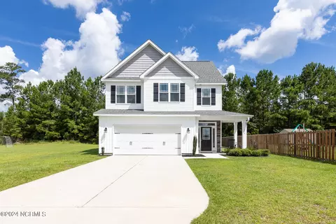 116 Saw Grass Dr, Maple Hill, NC 28454