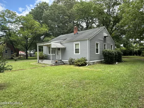 209 Pine St, Rich Square, NC 27869