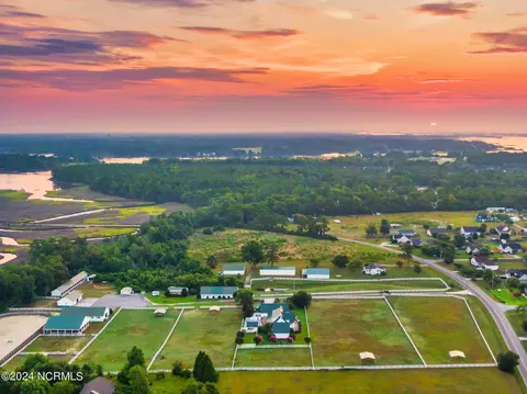 2885 Sloop Point Loop Rd, Hampstead, NC 28443 photo 8