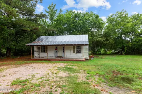 6808 E Main St, Saratoga, NC 27873