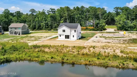 View/Area - 495 Grandview Dr, Hampstead, NC 28443 photo 2 of 12