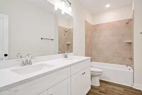 Bath - 495 Grandview Dr, Hampstead, NC 28443 photo 2 of 4