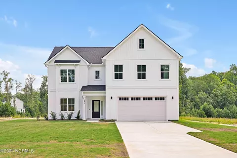495 Grandview Dr, Hampstead, NC 28443