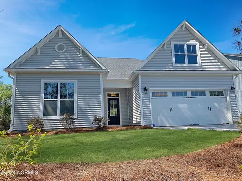 813 Red Sky Dr NE, Winnabow, NC 28479