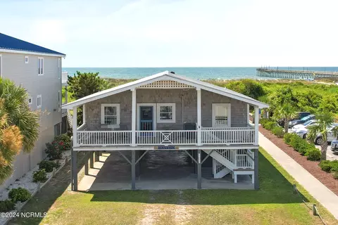 102 E Main St, Sunset Beach, NC 28468