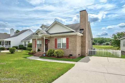 1617 Shamrock Ln, Rocky Mount, NC 27804