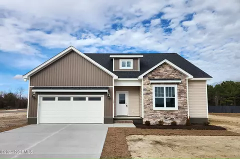 3530 Old Creek Rd, Greenville, NC 27834