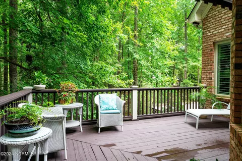 Exterior - 210 Connecticut Dr, Chocowinity, NC 27817 photo 8 of 11