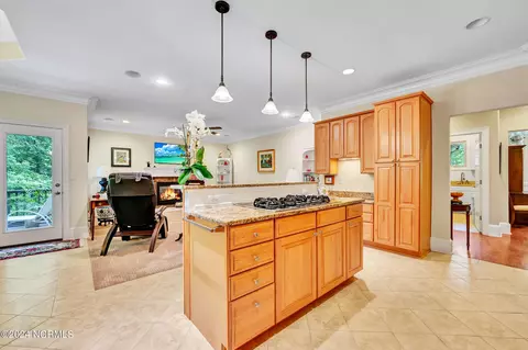 Kitchen - 210 Connecticut Dr, Chocowinity, NC 27817 photo 5 of 5