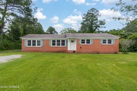 244 Old 30 Rd, Jacksonville, NC 28546