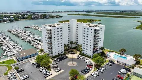 322 Causeway Dr #907, Wrightsville Beach, NC 28480