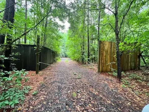 3216 Kennedy Dr, Castle Hayne, NC 28429