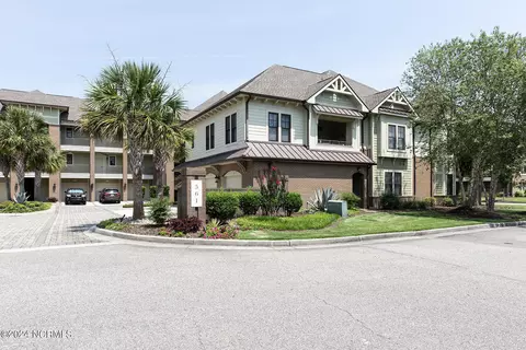 561 Garden Terrace Dr #A104, Wilmington, NC 28405
