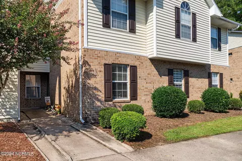 2818 Mulberry Ln #C, Greenville, NC 27858