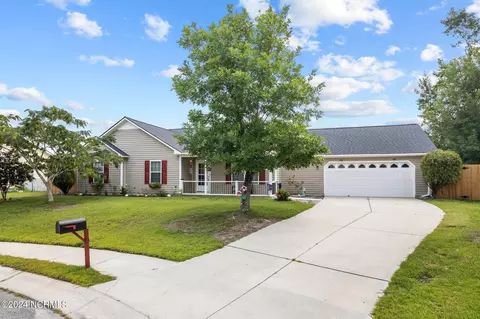 1002 Locust Ct, Havelock, NC 28532