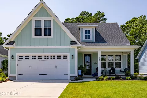 324 Summerhouse Dr, Holly Ridge, NC 28445