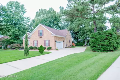 105 Kriens Ct, New Bern, NC 28562