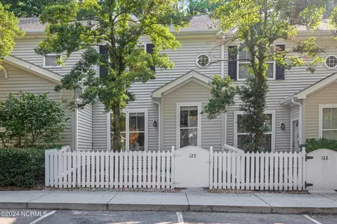 5813 Wrightsville Ave #123, Wilmington, NC 28403