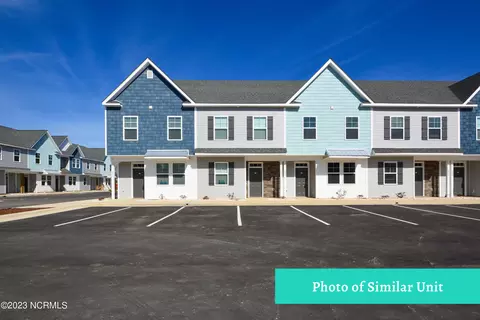 329 Starfish Ln, Sneads Ferry, NC 28460