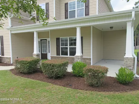 Exterior - 420 Wolfe Ln, Hubert, NC 28539 photo 4 of 9