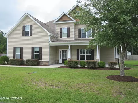 420 Wolfe Ln, Hubert, NC 28539