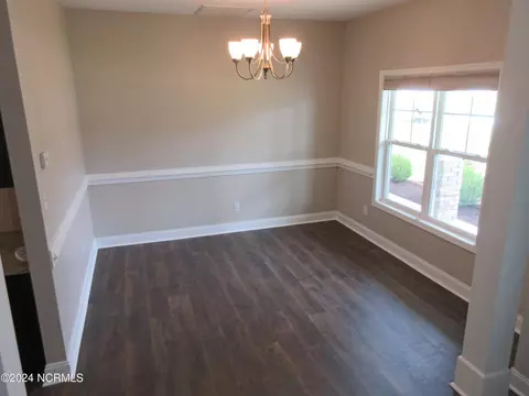 Dining - 420 Wolfe Ln, Hubert, NC 28539 photo 1 of 1