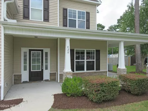 Exterior - 420 Wolfe Ln, Hubert, NC 28539 photo 3 of 9
