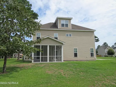 Exterior - 420 Wolfe Ln, Hubert, NC 28539 photo 5 of 9
