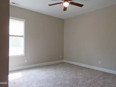Bedroom - 420 Wolfe Ln, Hubert, NC 28539 photo 4 of 8