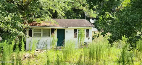 582 Kinston Hwy, Richlands, NC 28574