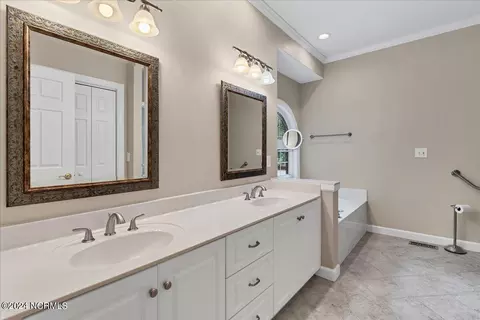 Bath - 26 Ashkirk Dr, Pinehurst, NC 28374 photo 1 of 4