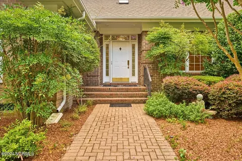 Exterior - 26 Ashkirk Dr, Pinehurst, NC 28374 photo 2 of 10