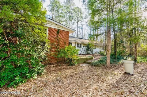 617 Roberdel Rd, Rockingham, NC 28379