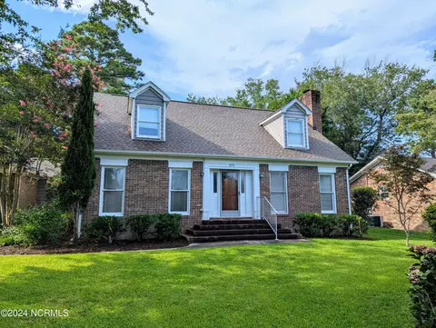 301 Bretonshire Rd, Wilmington, NC 28405