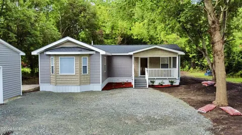 2807 Silo Rd, Kinston, NC 28501