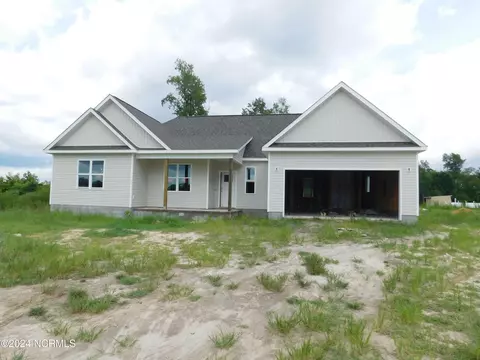 622 Bright Harvest Dr, Maysville, NC 28555