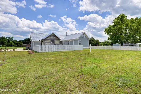 45 Old Maple Hill Rd, Maple Hill, NC 28454 photo 36