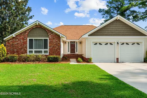 405 Rockledge Rd, New Bern, NC 28562