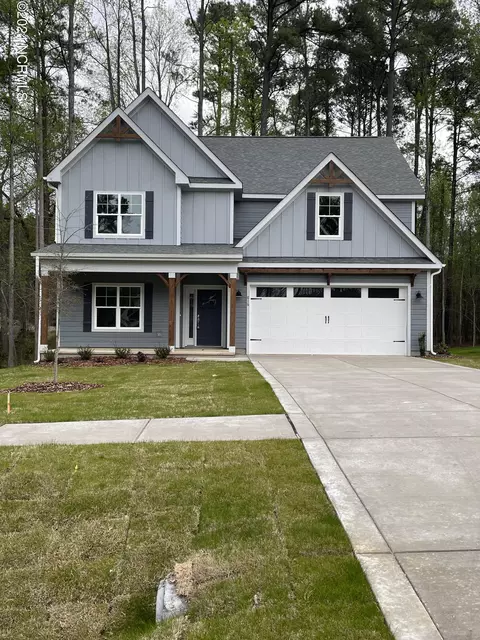 816 Dupont Ln, Carthage, NC 28327