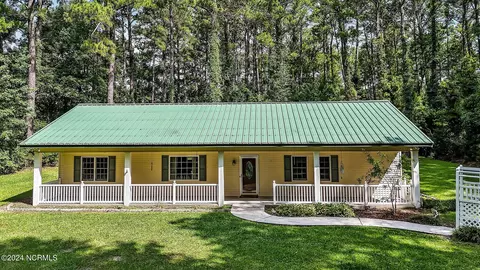 101 John Deere Ln, Merritt, NC 28556