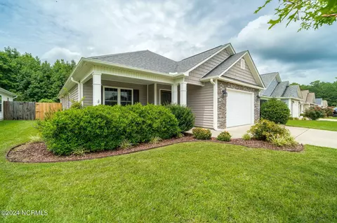 210 Murdock Way, New Bern, NC 28560 photo 1