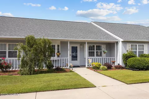303 Barbour Rd #1102, Morehead City, NC 28557