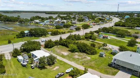 176 Cedar Point Blvd, Cedar Point, NC 28584 photo 13